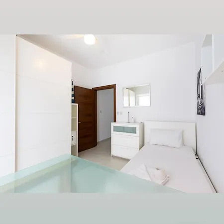 Apartment Spacious Modern Three Bedroom C Court Is-Swieqi